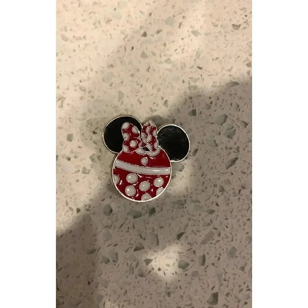 Disney pin Minnie Mouse head